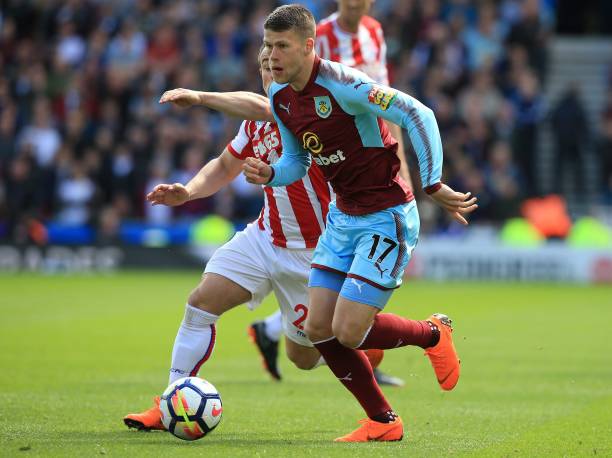 成为众人瞩 成为众人瞩