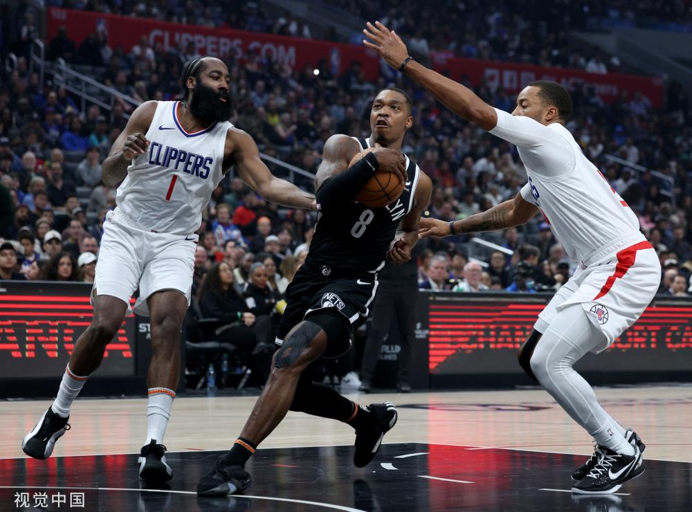 在足球这项 在足球这项